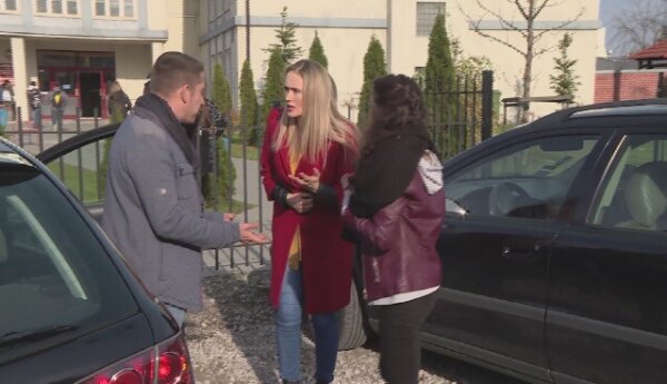 Jestem zazdrosna o mamę!!!